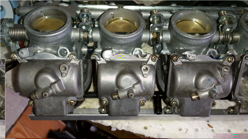 Verzeiht die Dichtmasse, es ging nicht anders.